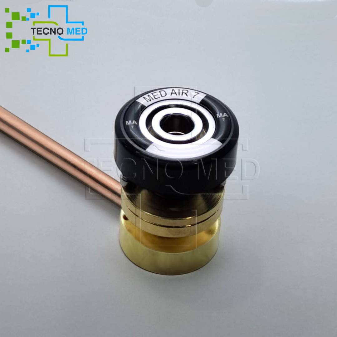 Metal BS norm gas outlet providing secure and efficient gas distribution in healthcare facilities.